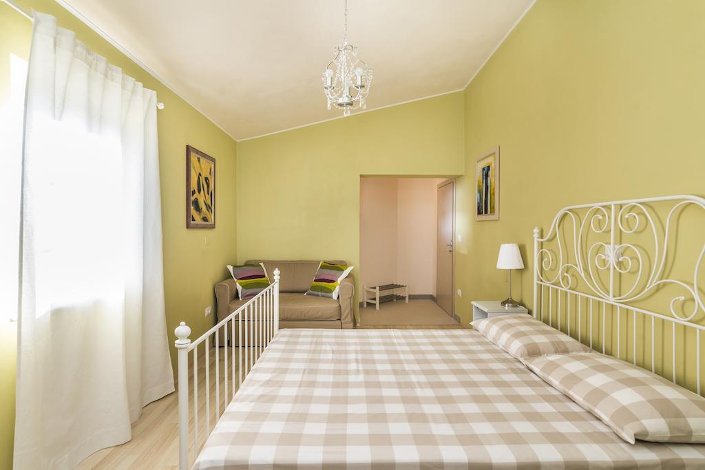 Apartments & Rooms Buoni Amici Murine Pokoj fotografie