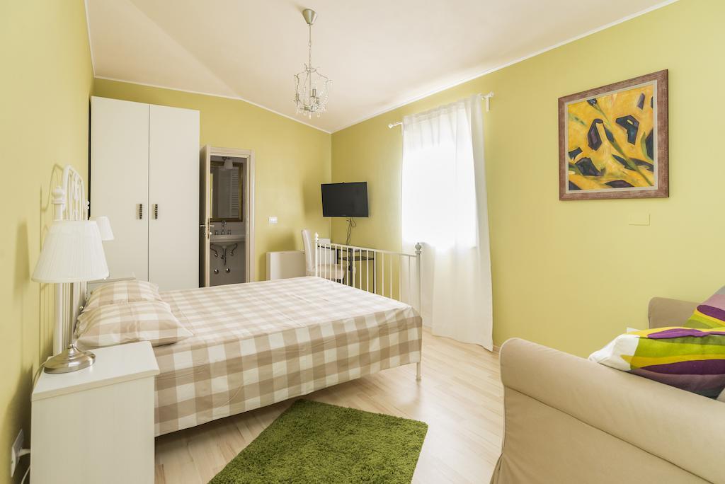 Apartments & Rooms Buoni Amici Murine Pokoj fotografie