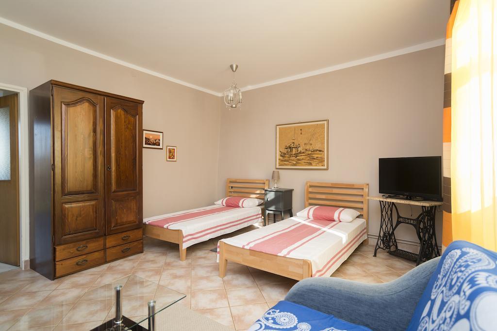 Apartments & Rooms Buoni Amici Murine Exteriér fotografie